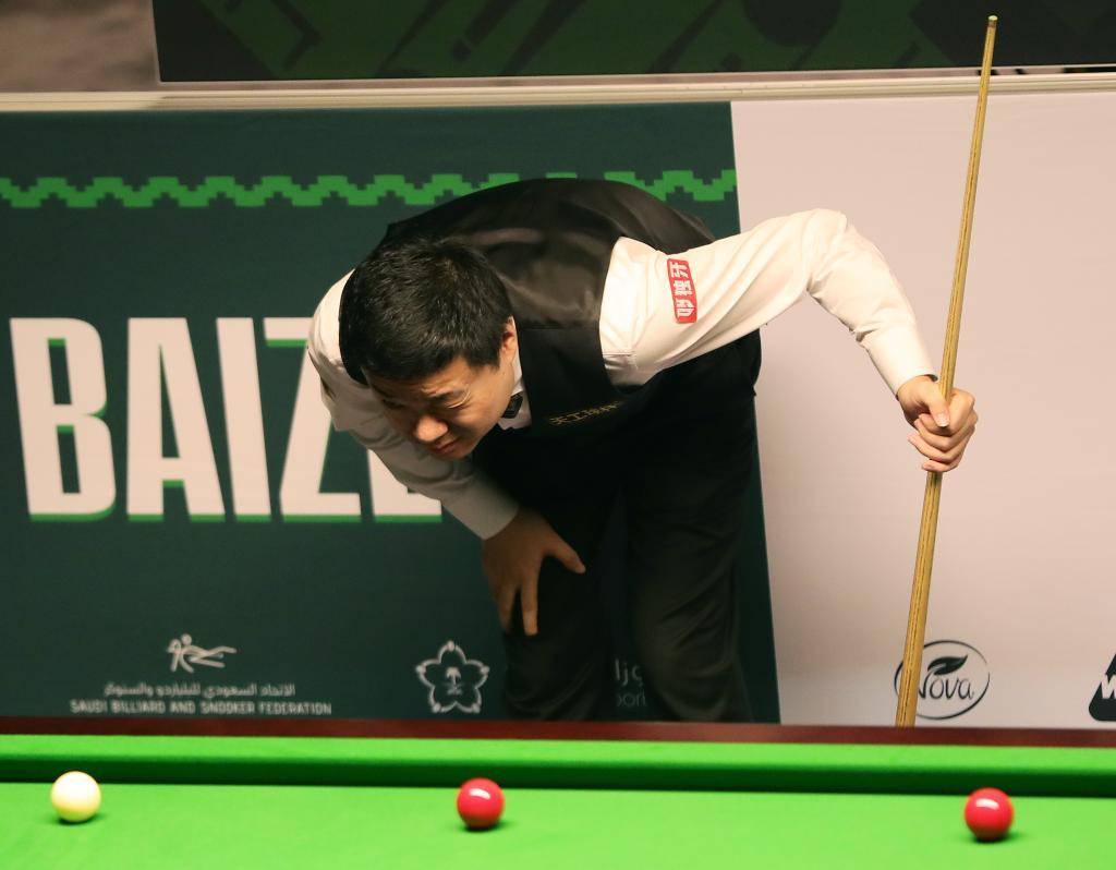 的带领下 的带领下