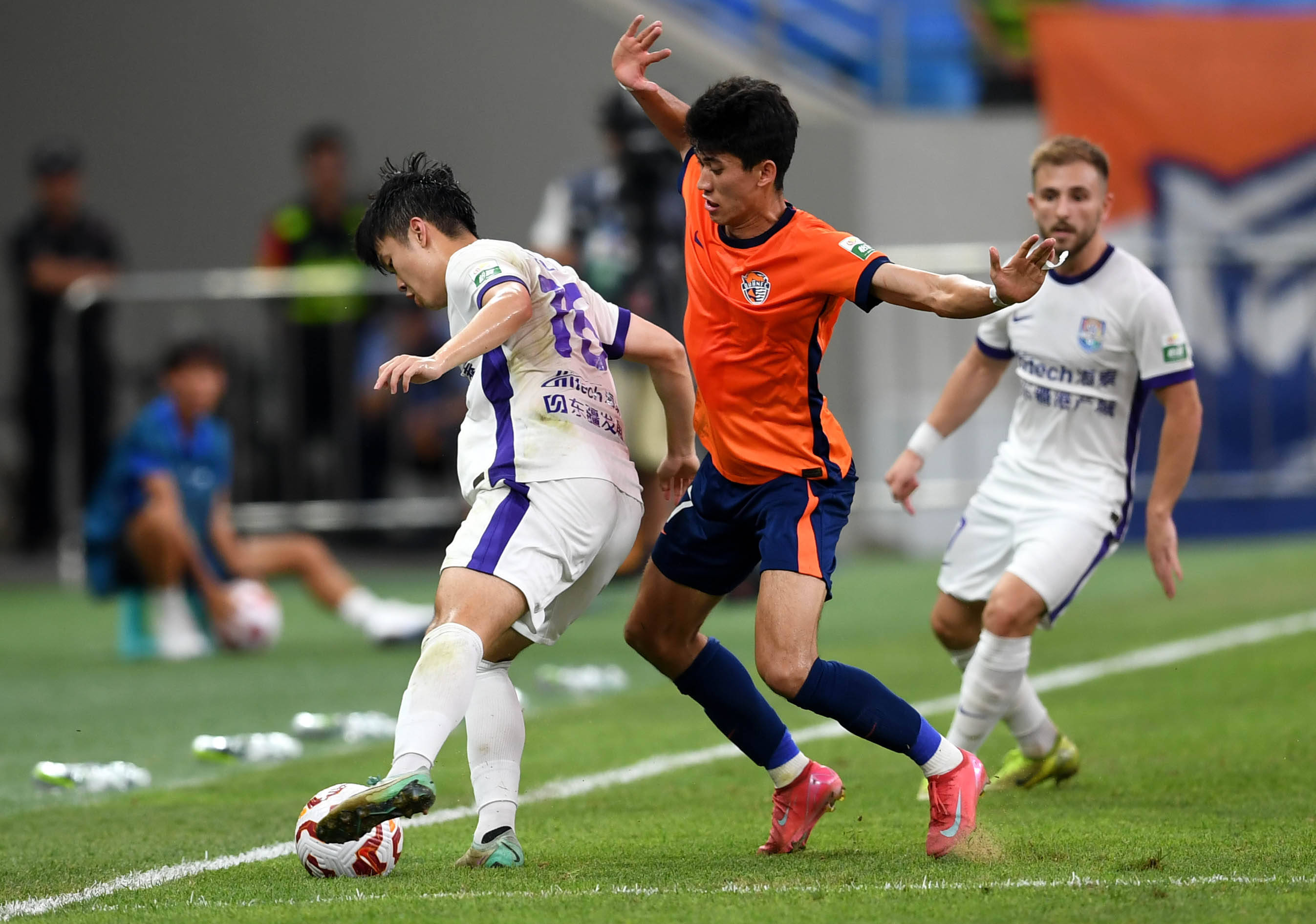 他还需要一 他还需要一