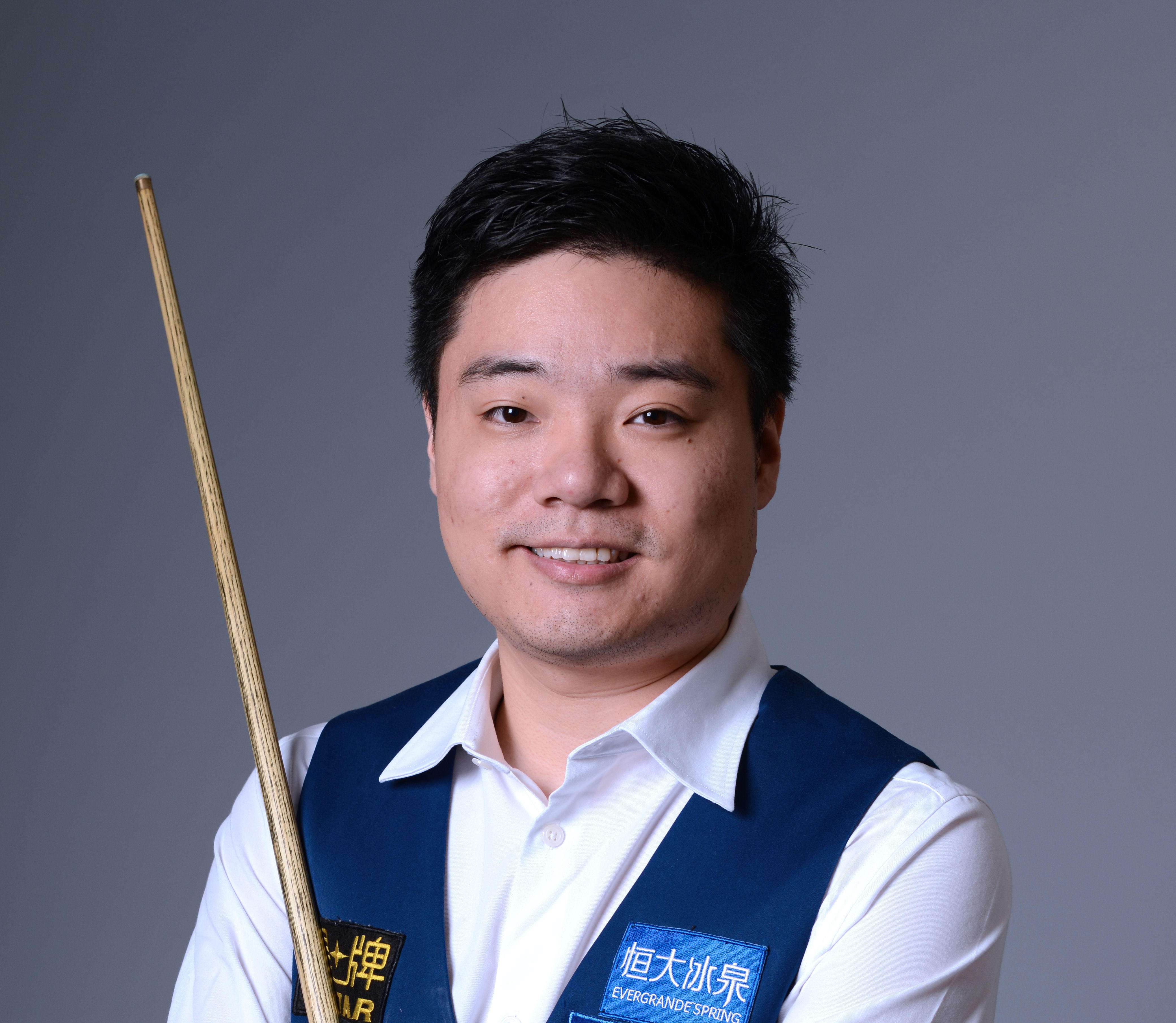 在赛场上频 在赛场上频