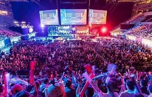 对年轻球员 对年轻球员